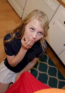 cute teen Lily Rader shares her homemade sex tape