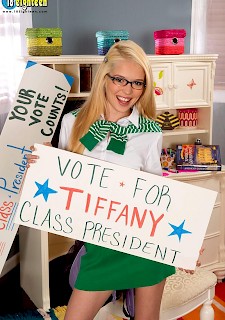 sexy babe Tiffany Fox promises pussy on her campaign for class president
