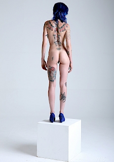 Dyed Haired Slut Pierced Pussy Pics