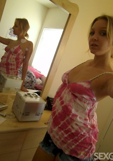 hot 18 teen with perfect tits is making a selfie