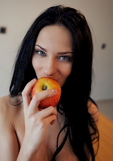 Sexy Nude Girl Lydia A Apple a Day