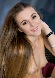 Karissa Diamond In Nuance