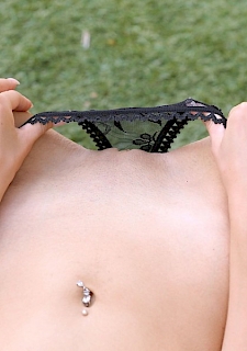 Erotic Princess Gloria Sol Playing In Golf
