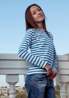 cute girl Dikki shows outdoor her sexy body