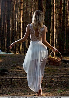 hottie Blonde teen Aislin invites you on a picnic in the woods