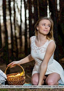 hottie Blonde teen Aislin invites you on a picnic in the woods