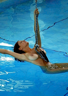 Gretta - Pool
