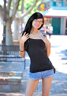 Amateur Teen Tamara Stripping