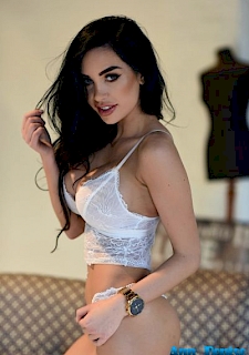 hot girl ann denise