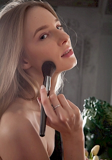 Russian babe Nimfa