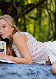 Gorgeous blonde Aislin