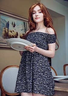 Gorgeous Redhead Jia Lissa
