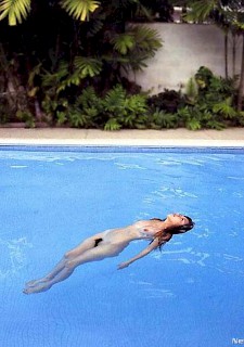 girls in pool
