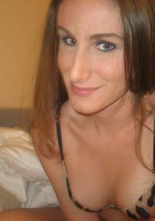 girl with natural tits
