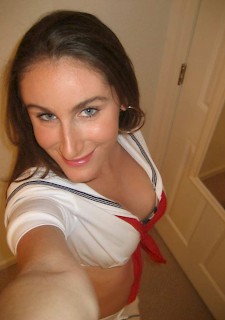 girl with natural tits