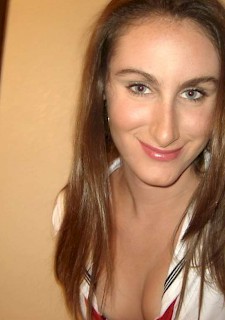 girl with natural tits