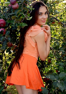 Lola Cherie