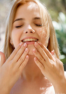 Chanel Fenn in Fennfine