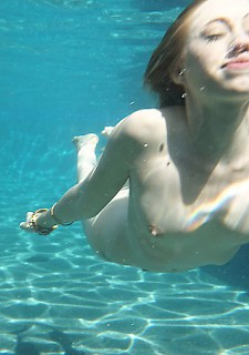 Lyra Louvel fucks outdoor