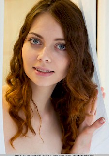 Pretty girl Kei Ahe shows her sexy body with small tits