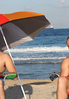 Gina Valentina private holiday photos